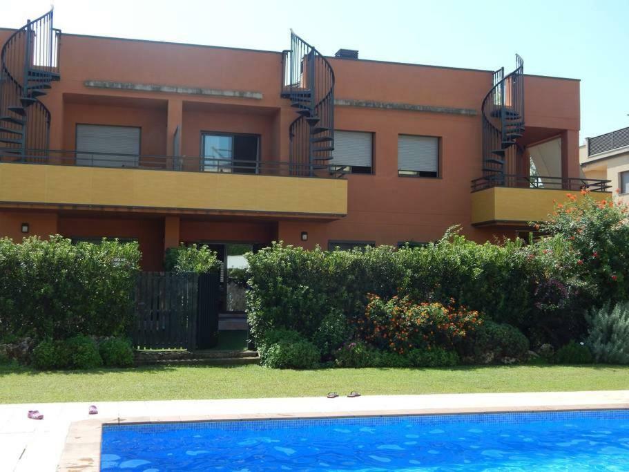 Masia Blanca - Coma-ruga Esterno foto